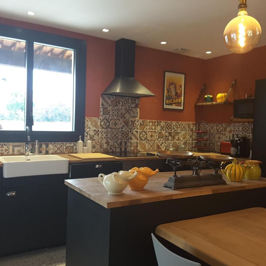 Philoxenia Bed and Breakfast Pourrieres Εξωτερικό φωτογραφία