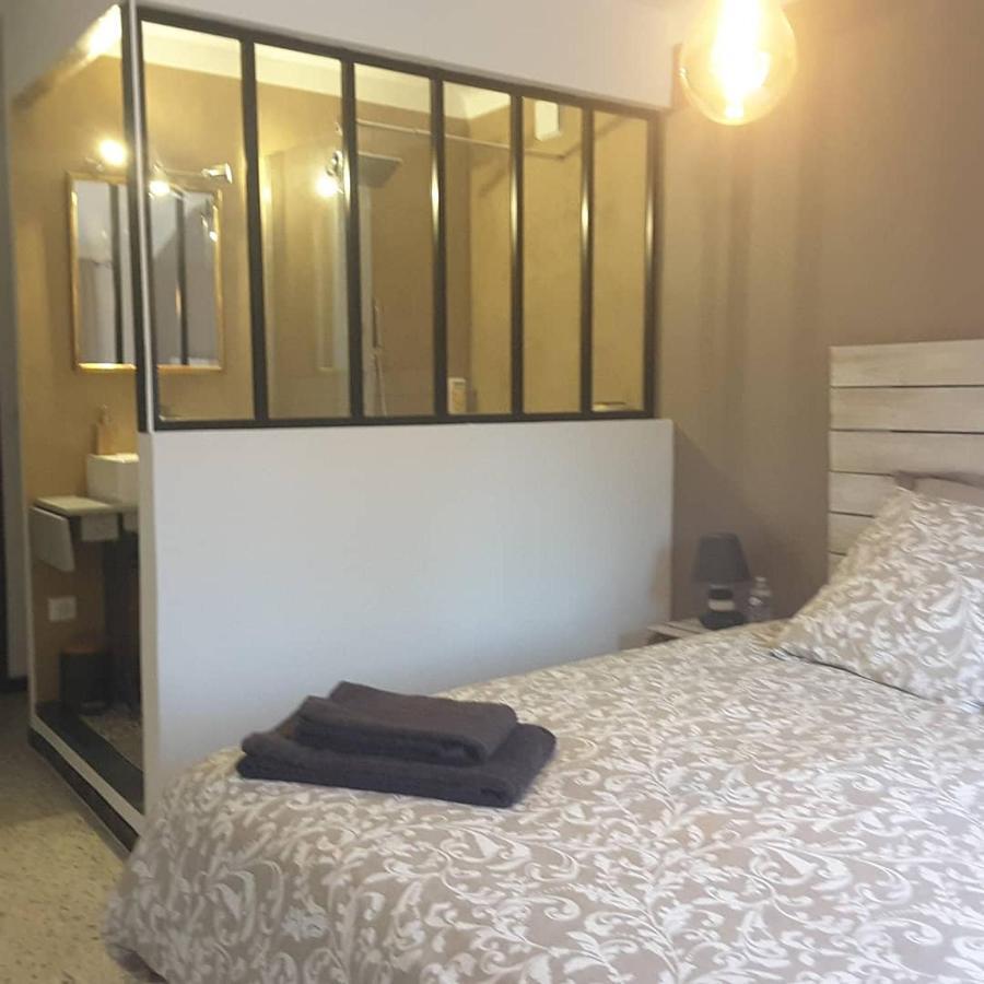 Philoxenia Bed and Breakfast Pourrieres Εξωτερικό φωτογραφία