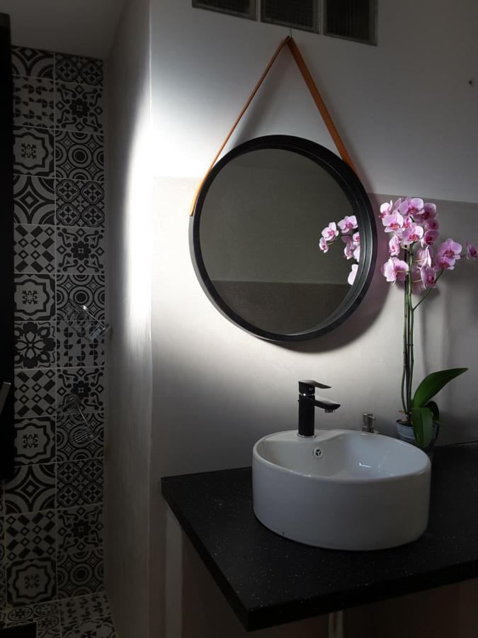 Philoxenia Bed and Breakfast Pourrieres Εξωτερικό φωτογραφία